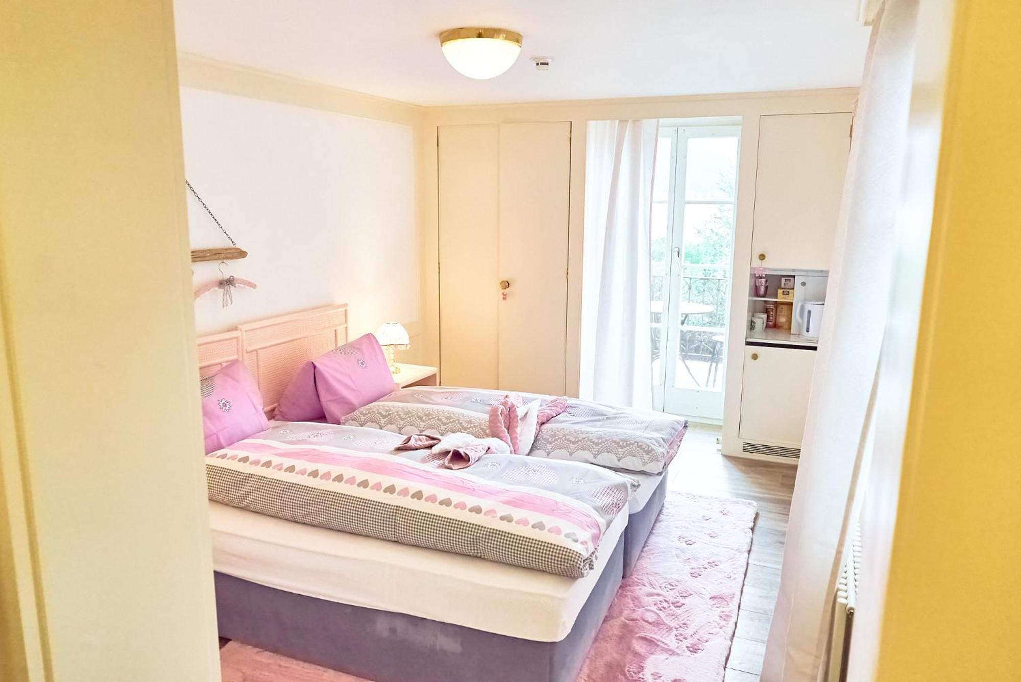 Doppelroom With Terrace Därligen Esterno foto